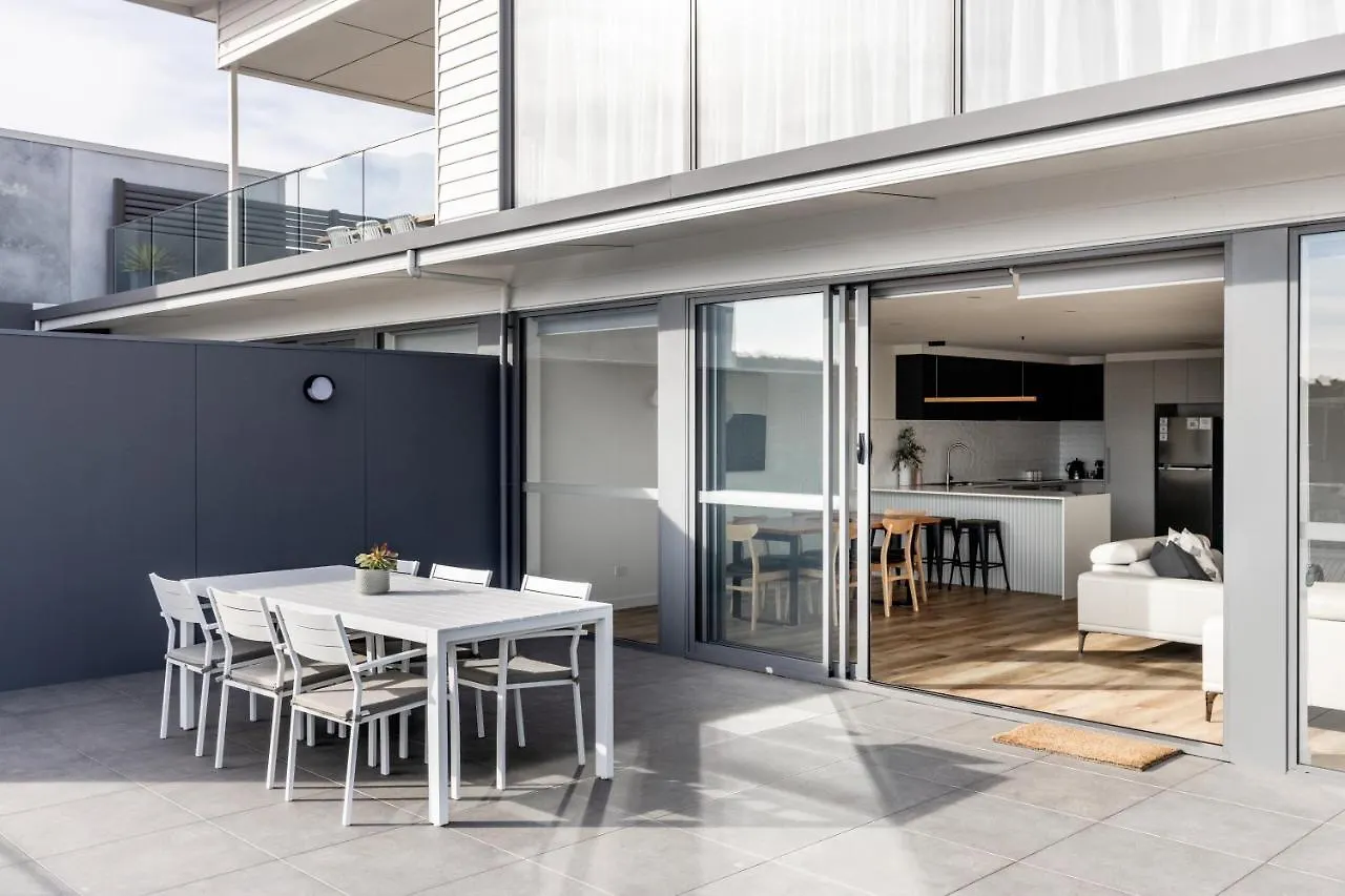 Little Island Apartments Hobart