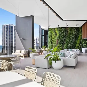 https://cassa-star-luxury-staycation-spot-in-broadbeach.queenslandhotels.net