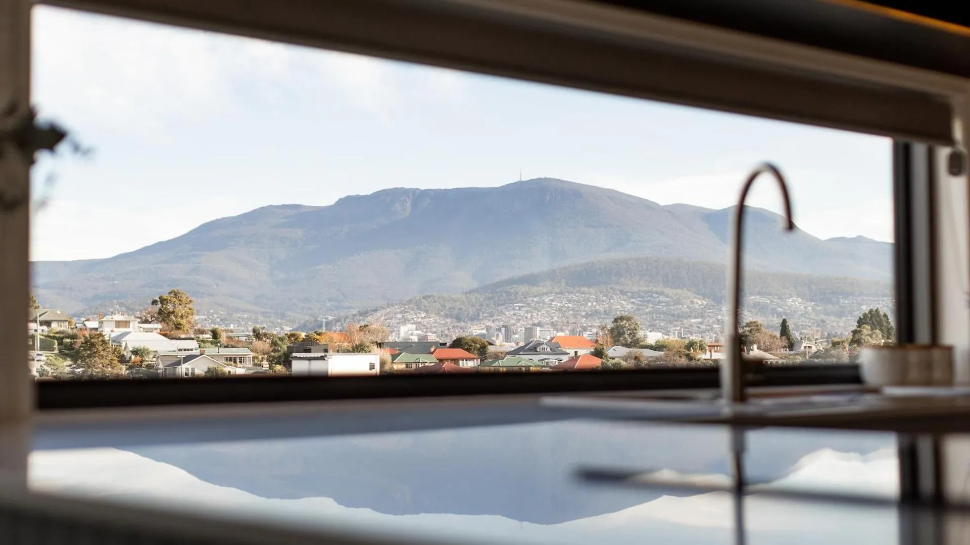 Little Island Apartments Hobart