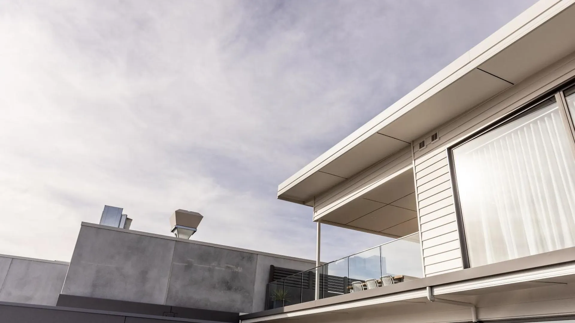 Little Island Apartments Hobart