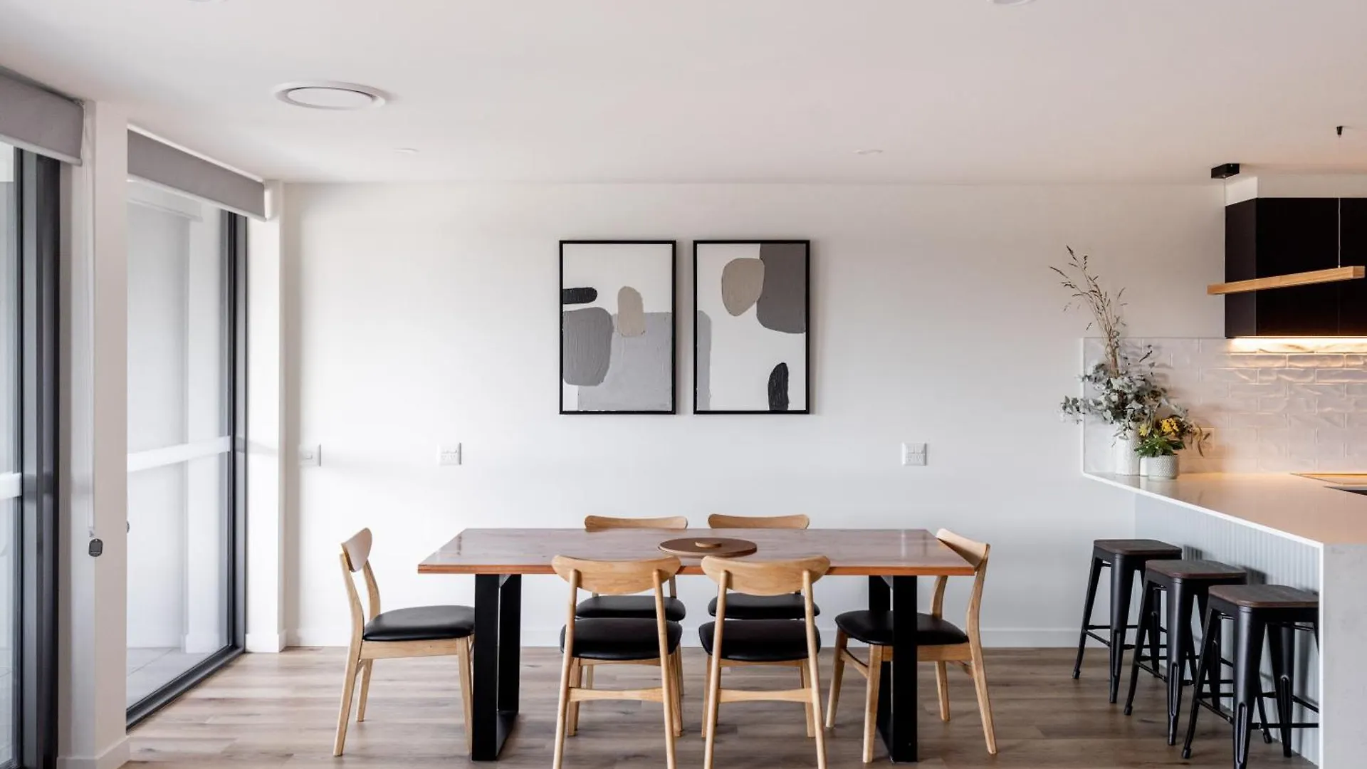 Little Island Apartments Hobart