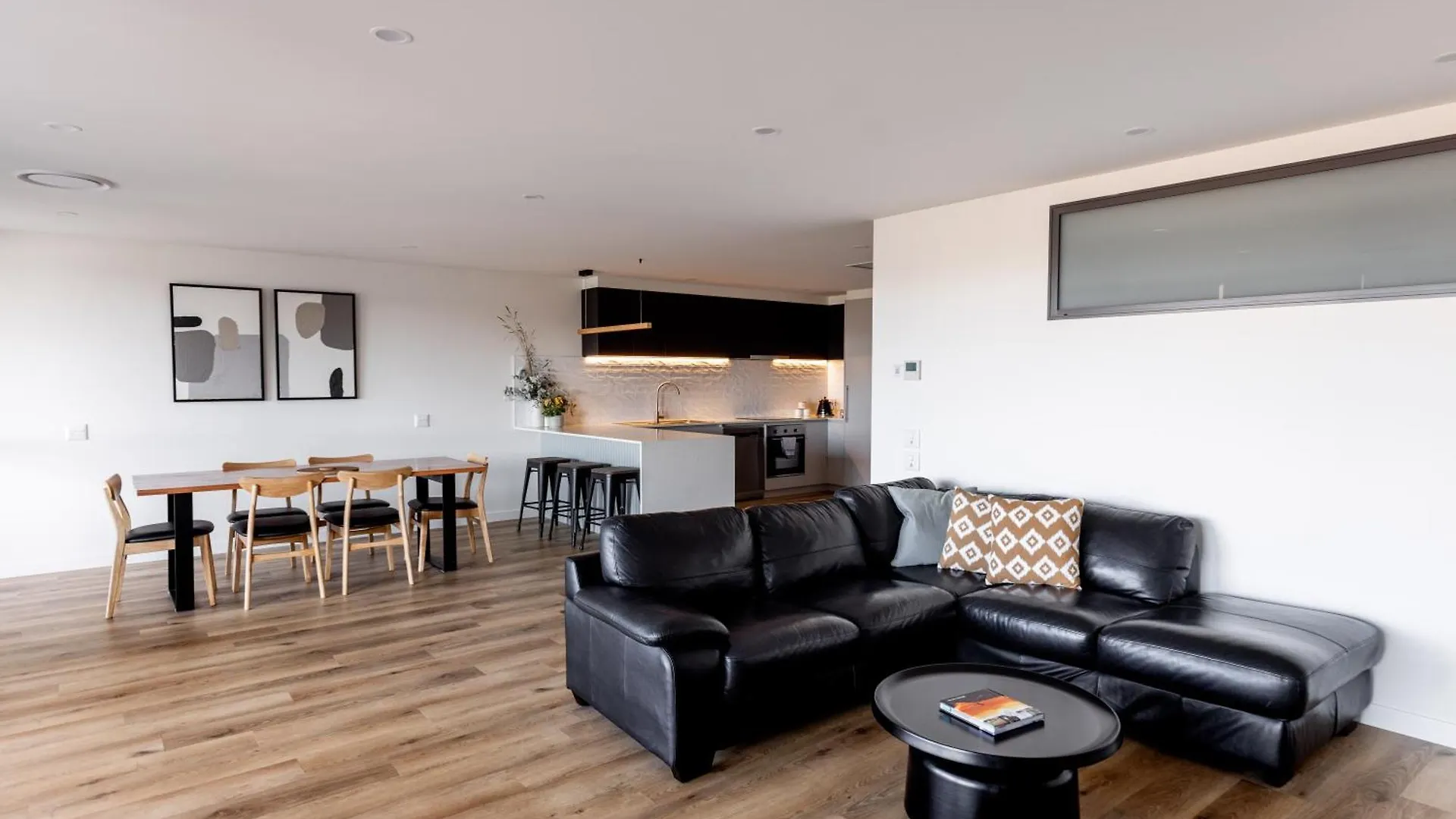 Little Island Apartments Hobart